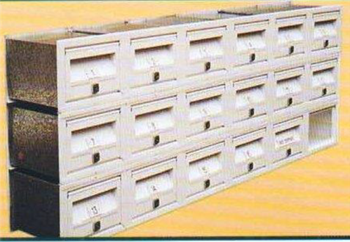 LETTERBOX WALL TYPE No 1 FRONT OPENING - 365mm