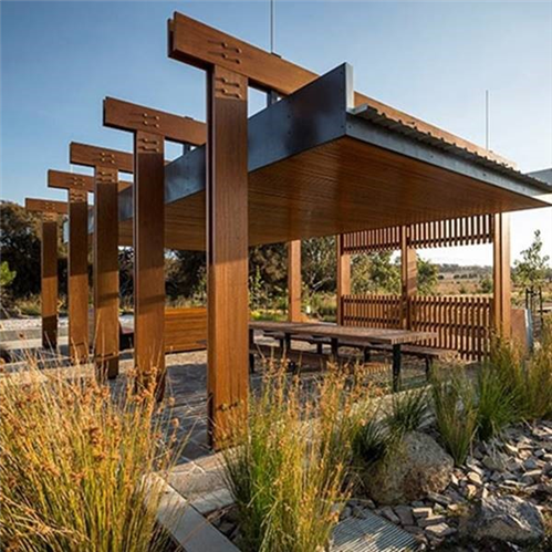 SPOTTED GUM KD F27 DAR SOLID RANDOM LENGTHS 90 x 45 -